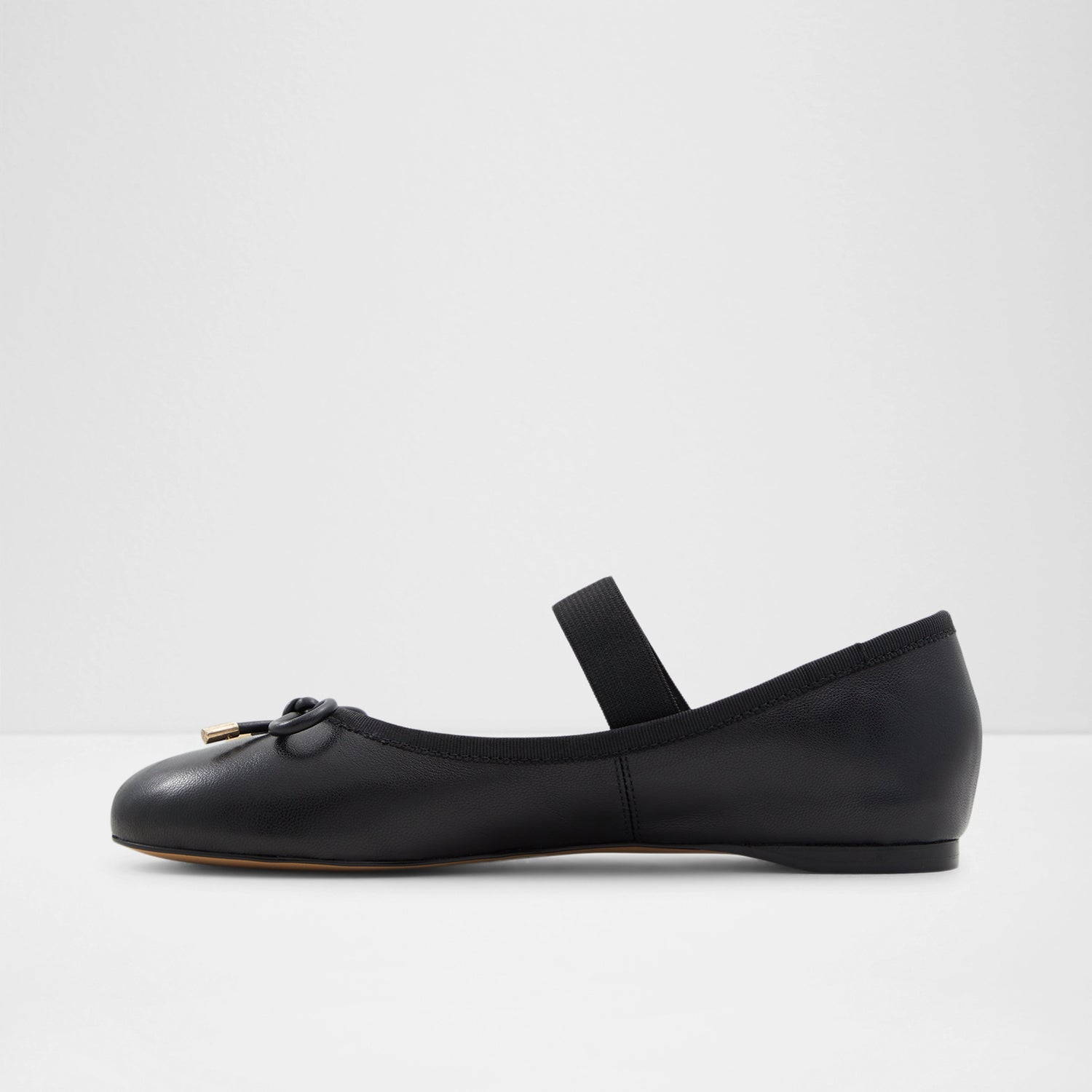 Yuji Ballet Flats