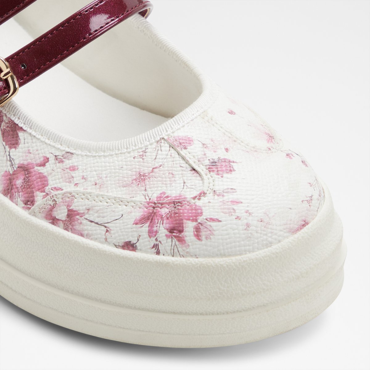 Yulie Low-Top Sneakers