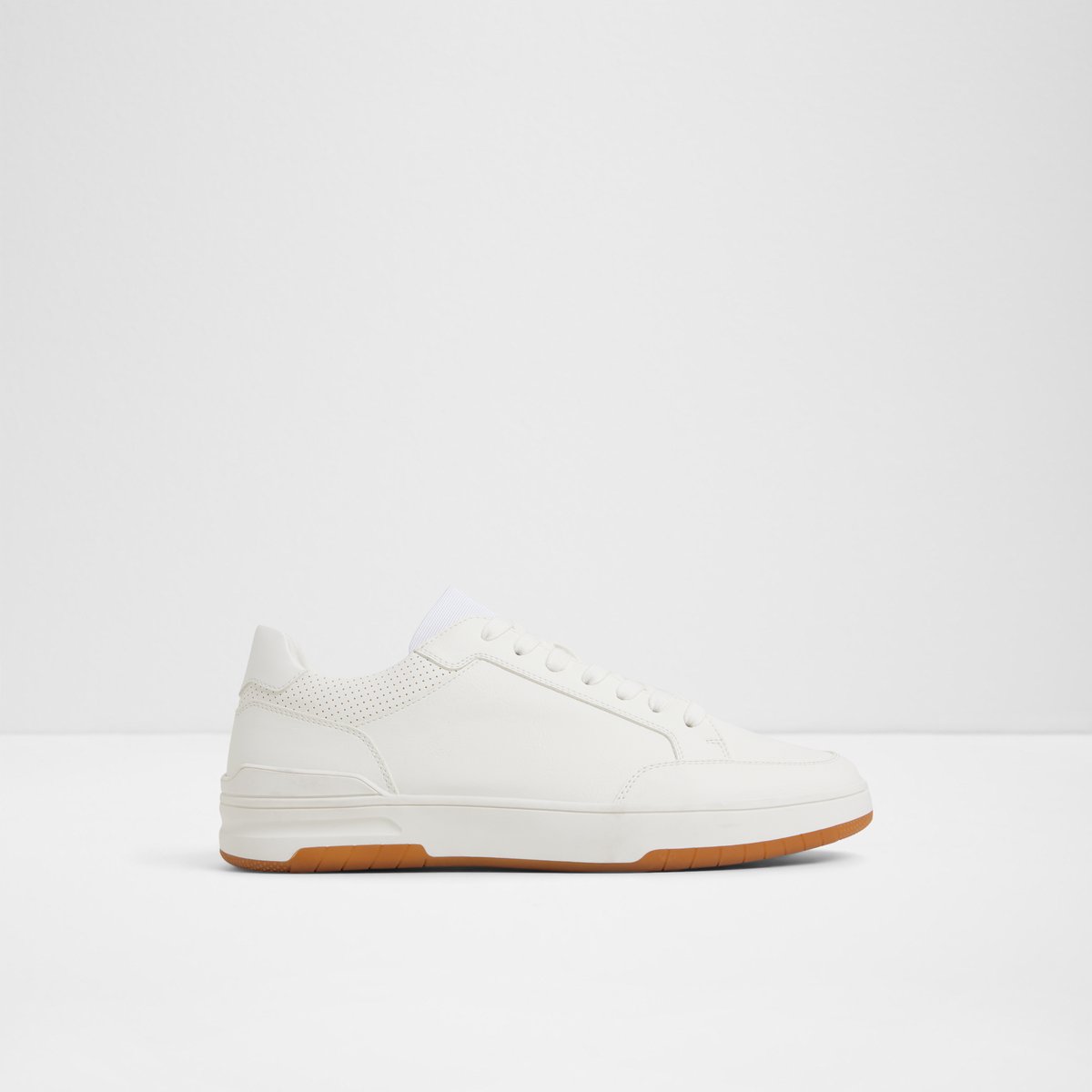 Zaiden Low-Top Sneakers