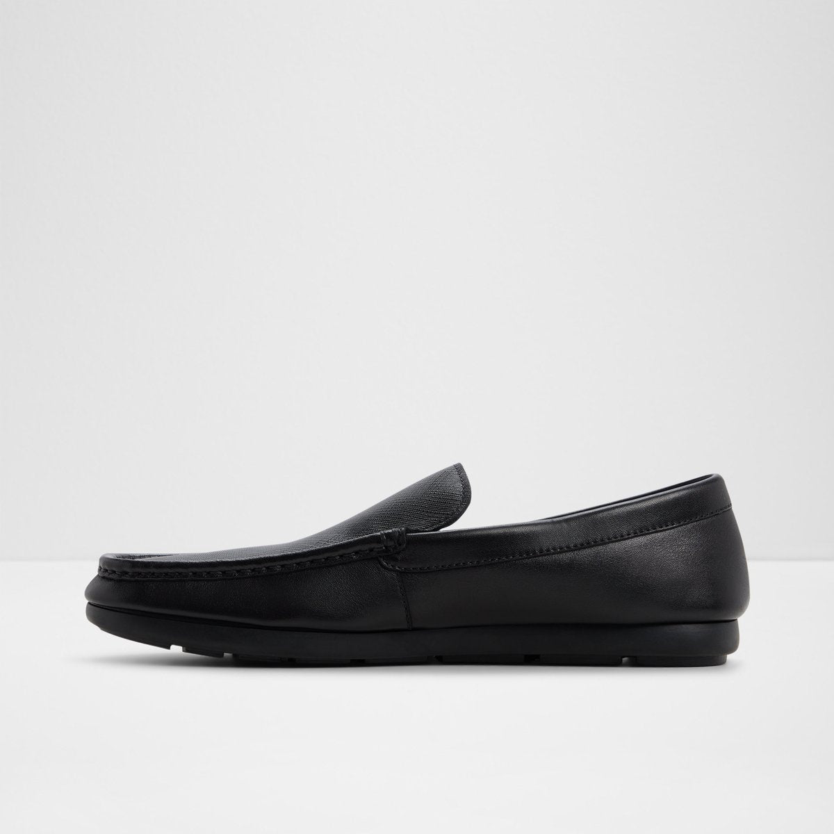 Zigosh Loafers