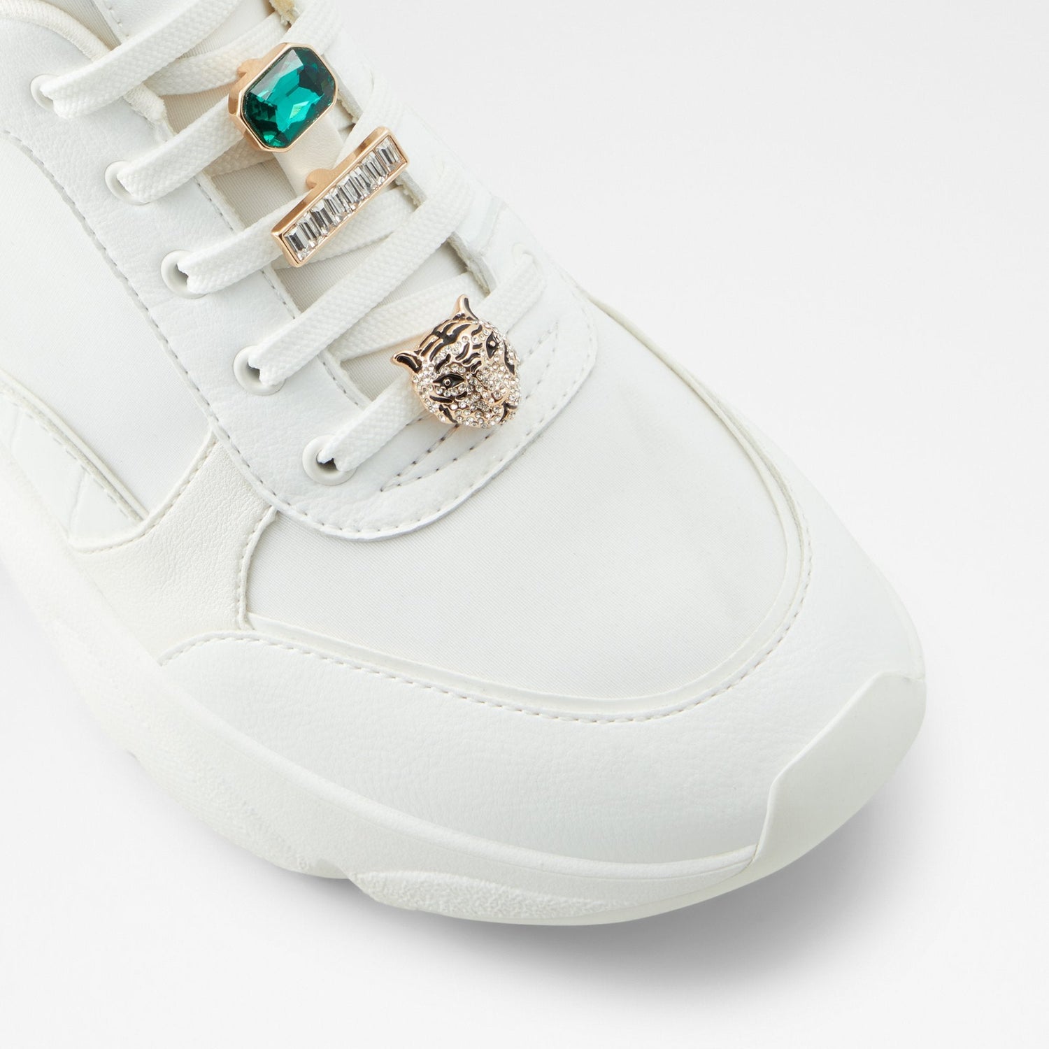 Alenola Shoe Ornament
