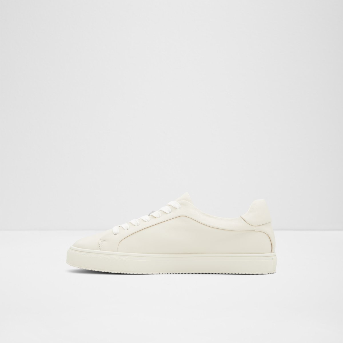 Cobi Low-Top Sneakers