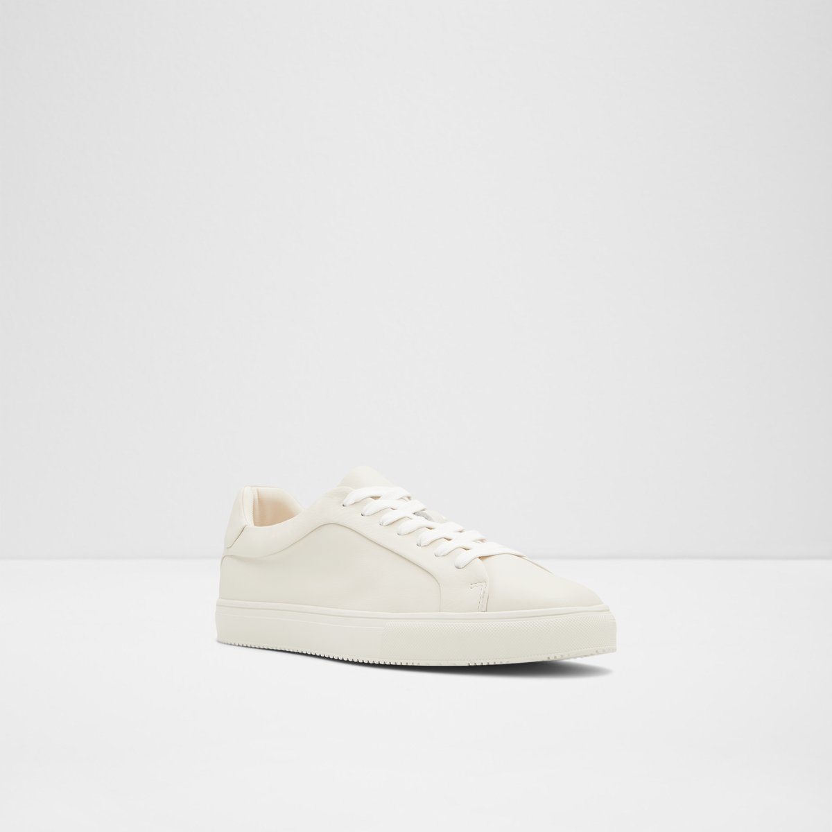 Cobi Low-Top Sneakers