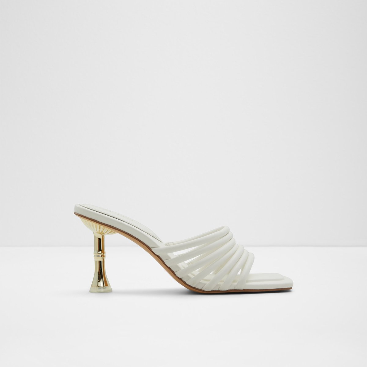 Harpa Heeled Sandals