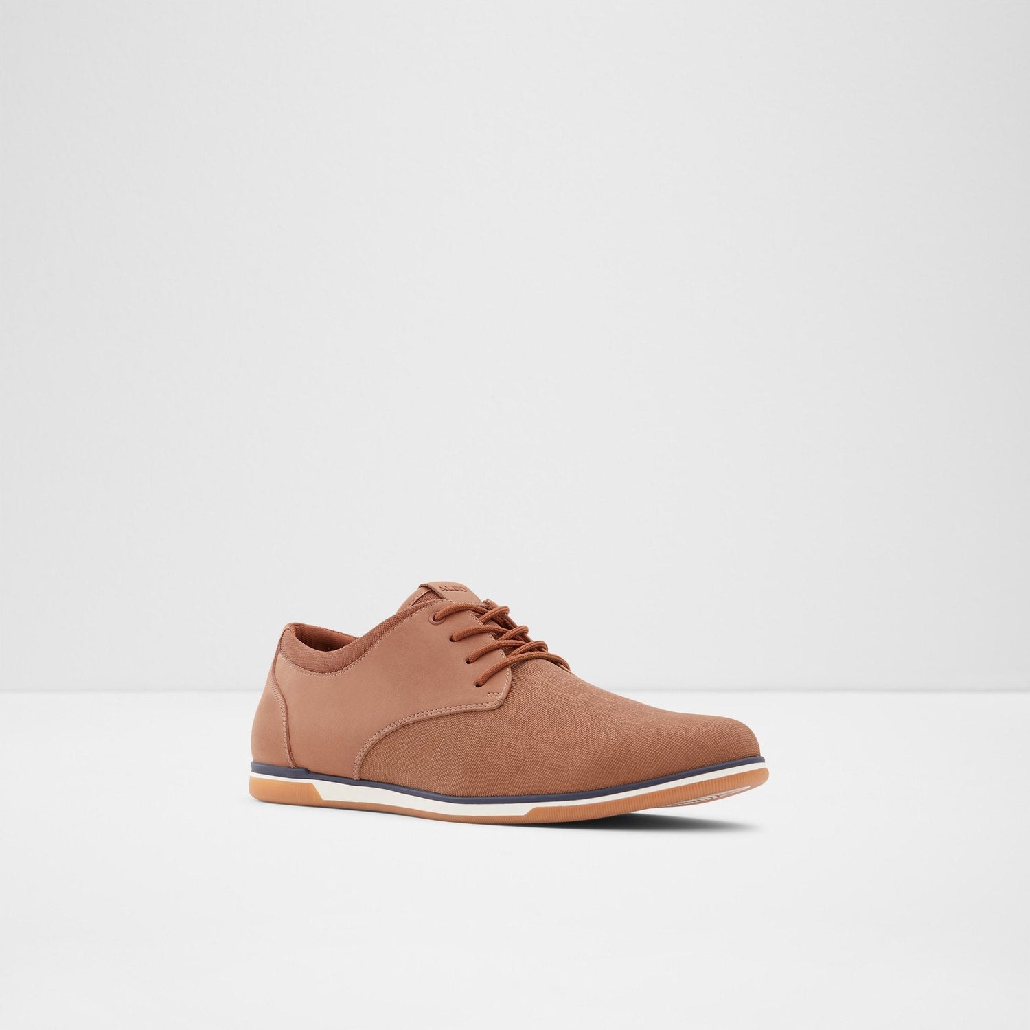 Heron Low-Top Sneakers