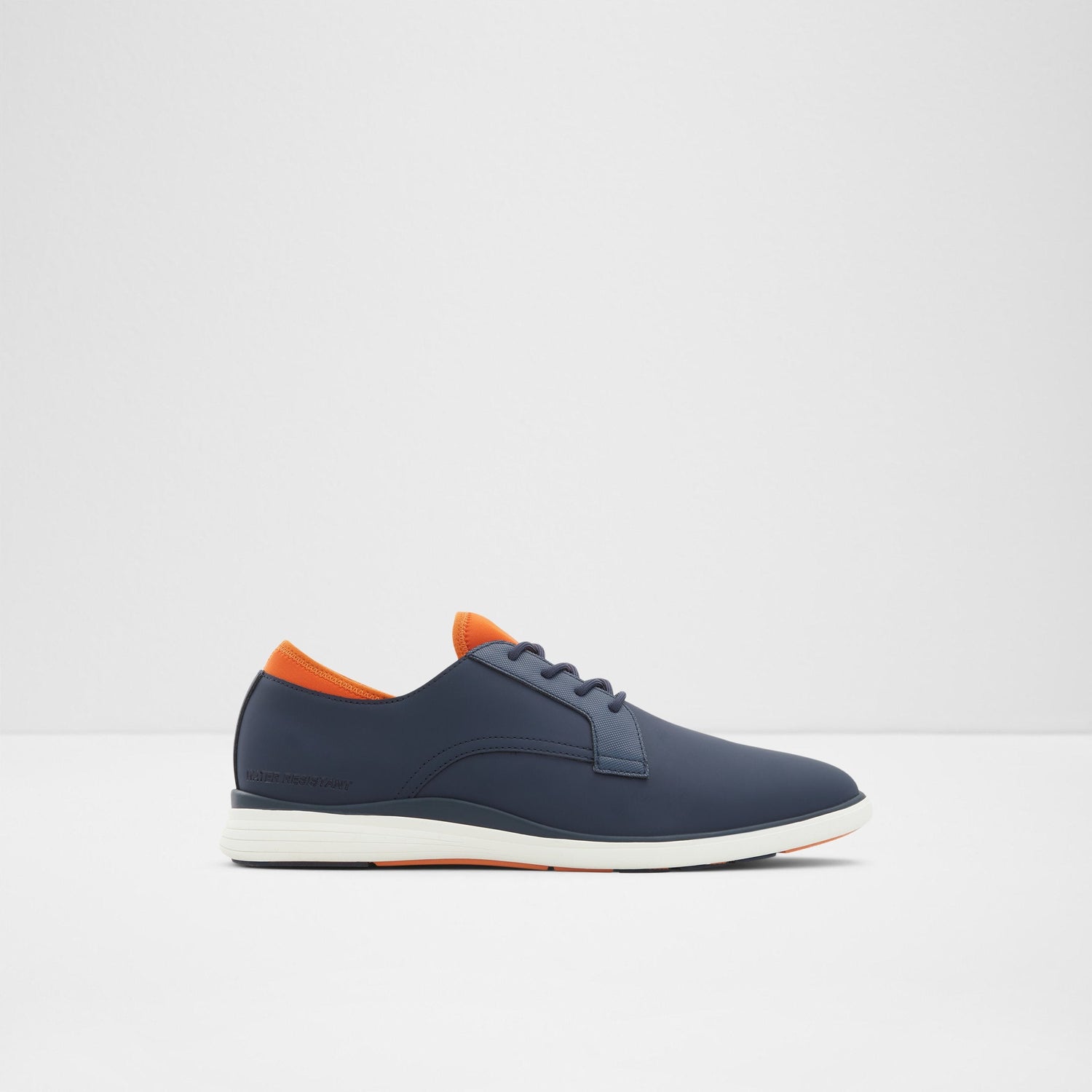 Intercity Lace-Up Shoes