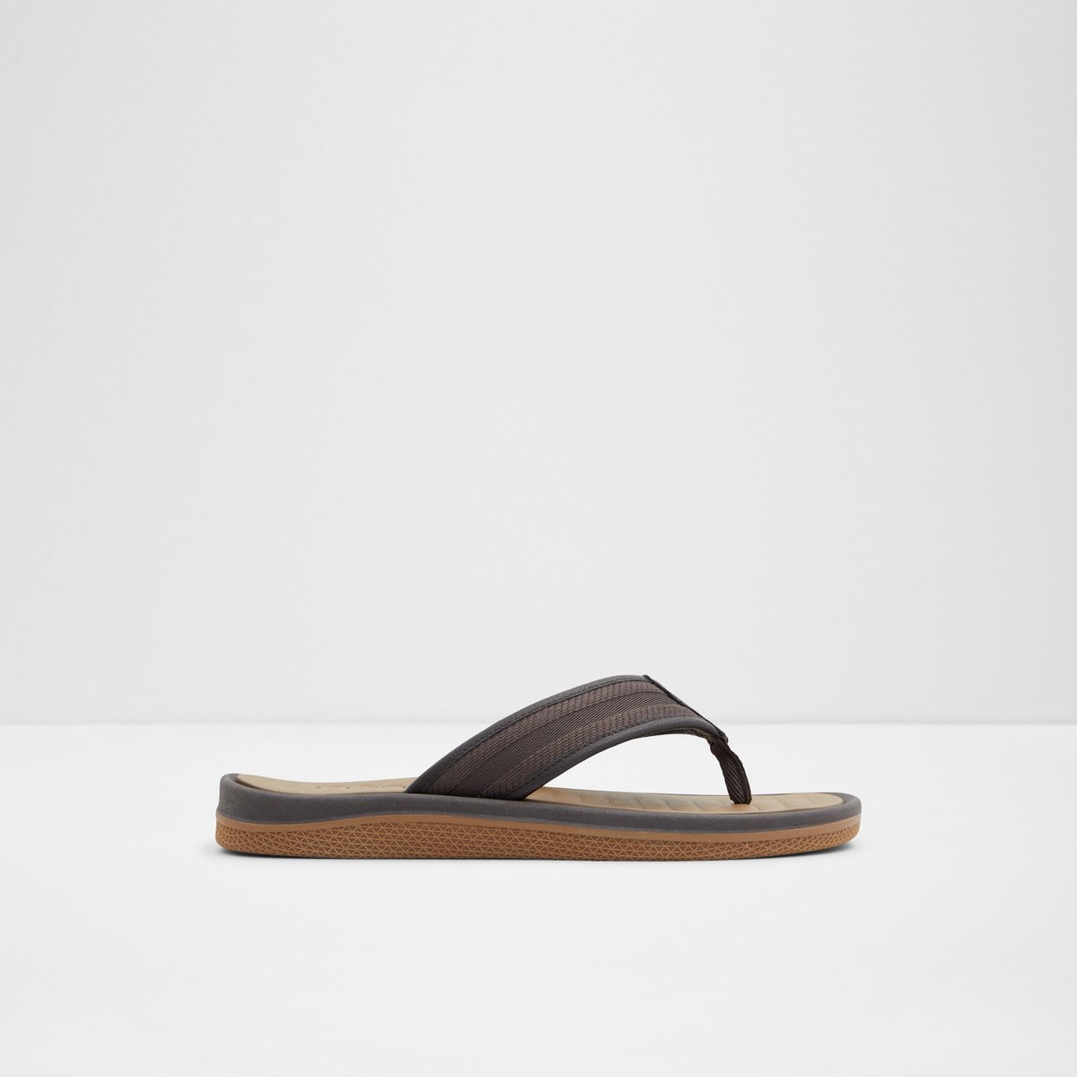 Ocerrach Flat Sandals