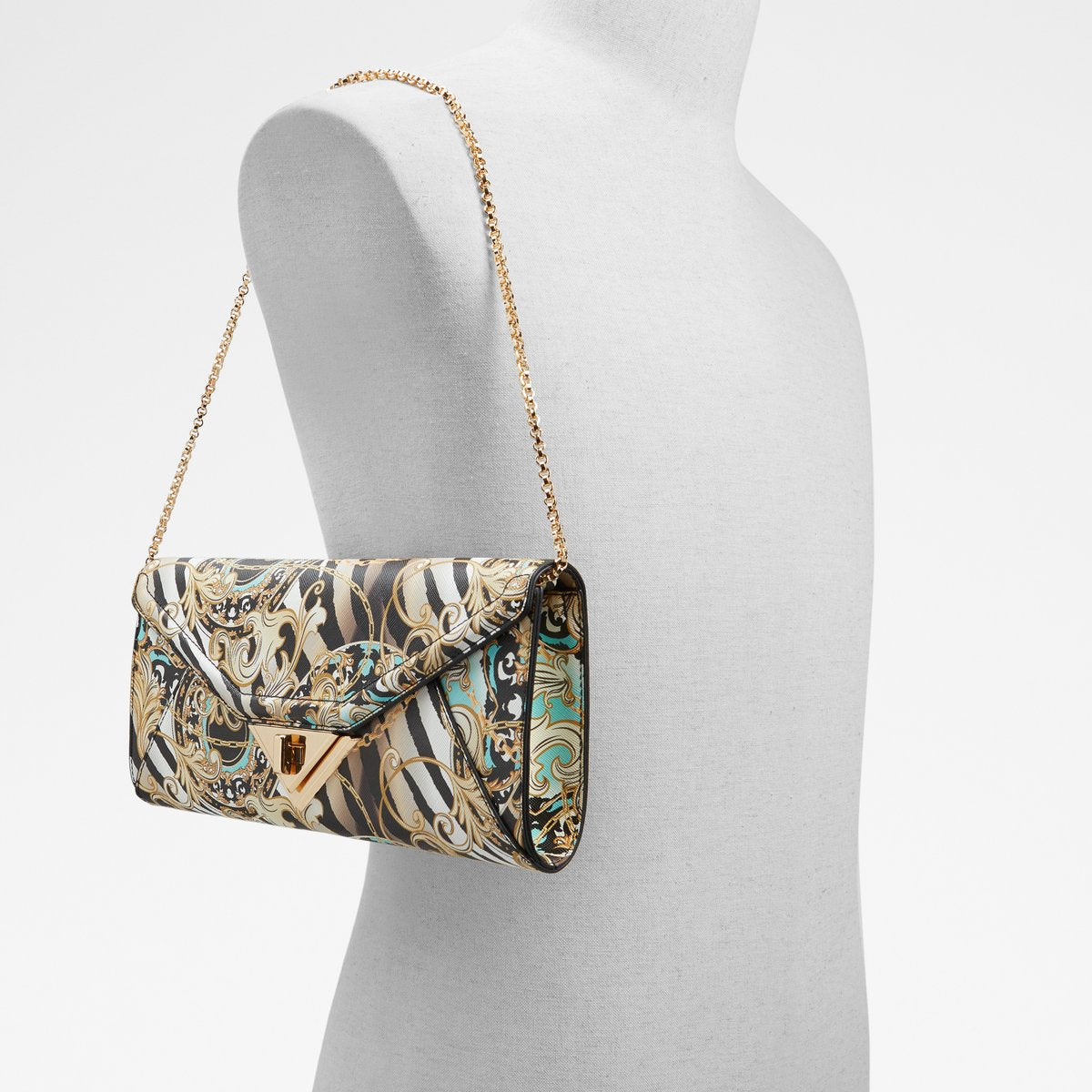 Tei Clutch Bag