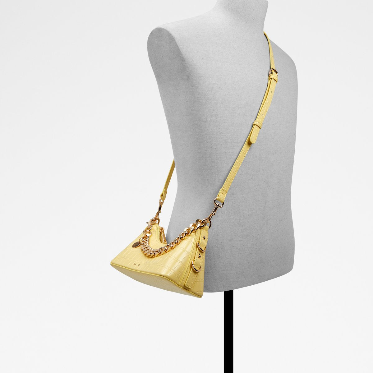 Valamaryn Shoulder Bag