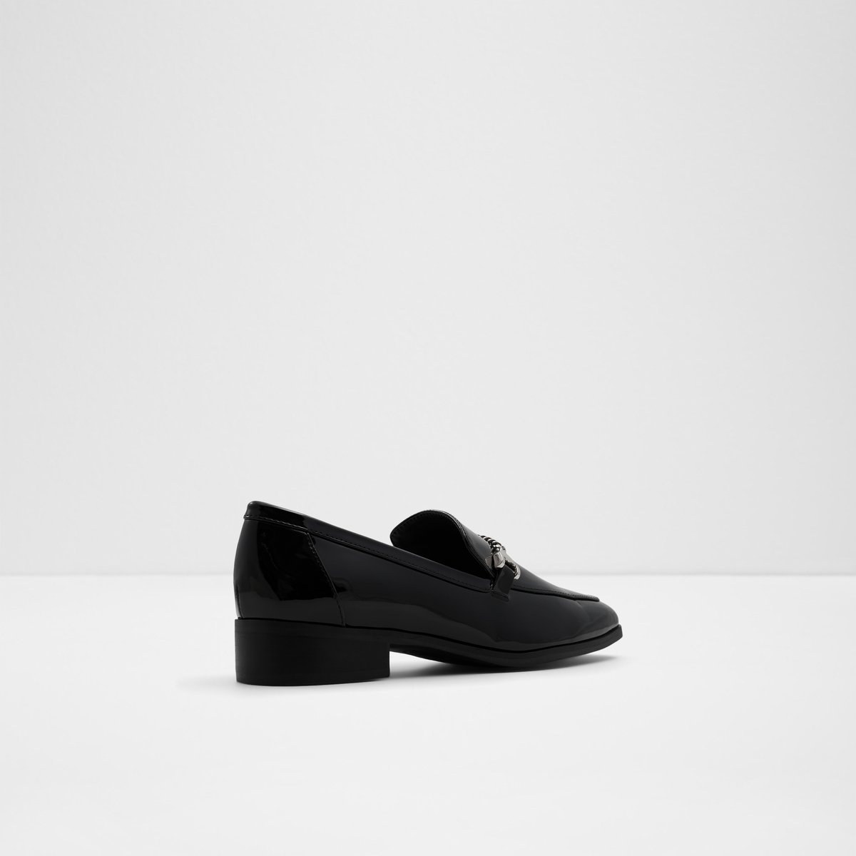 Valenaclya Loafers