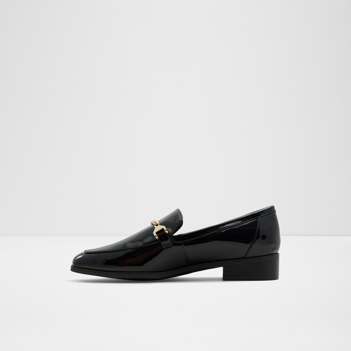 Valenaclya Loafers